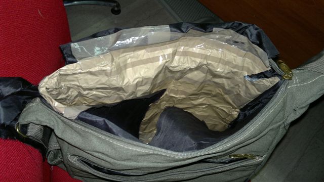 Tentano di rubare profumi, denunciati due rumeni