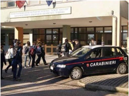 Dispersione scolastica, genitori denunciati dai Carabinieri