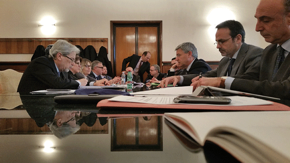 Assestamento, lo stop del governo “mette a rischio la ripresa”