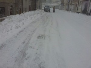 strade lastricate di ghiaccio