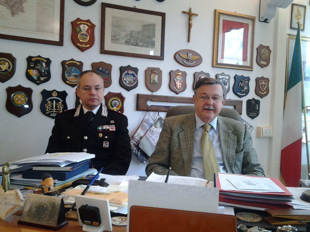 L’avvocato del bidello: “Vicenda fumosa. Il mio assistito uscirà pulito da questa storia”