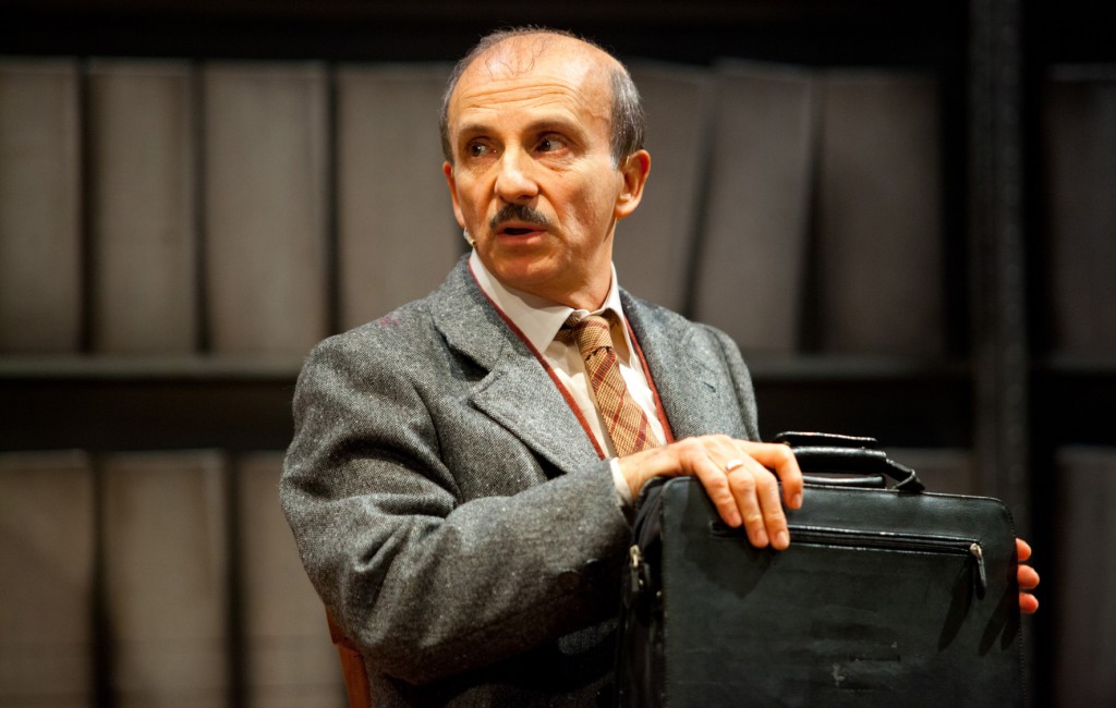 Buccirosso al ‘Savoia’ con ‘Una famiglia quasi perfetta’