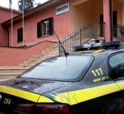 Truccavano gli appalti, quattro arresti e 138 indagati. Maxiblitz della Finanza