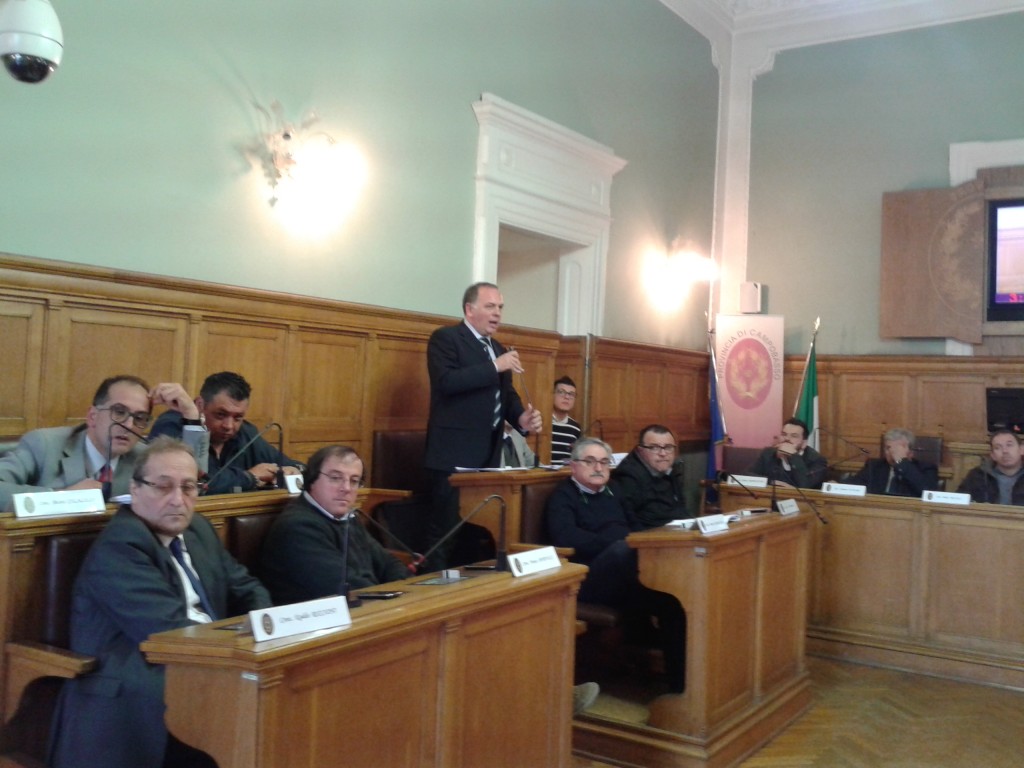 Metropolitana leggera, scontro tra Nagni e Cefaratti