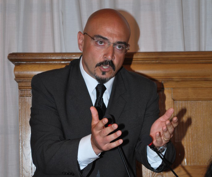 Difendere la famiglia naturale, mozione a Palazzo San Giorgio