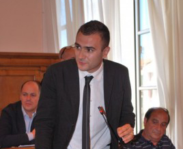 Sanità, Trivisonno: “Il Consiglio comunale può permettersi di suggerire soluzioni a Frattura”