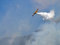 Monte Corno continua a bruciare: per lo spegnimento già spesi 100mila euro