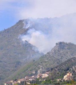 incendio le noci 23 aprile 2015