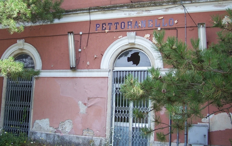 La Polizia scova 40 kg di rame trafugati nell’ex stazione di Pettoranello