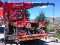 Nel burrone col bobcat; miracolato operaio agnonese