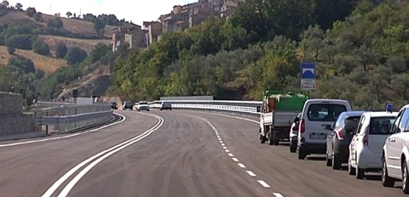 Fermata autobus su Ingotte, Nagni risponde al comitato ‘Bus Democratico’