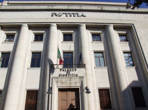 Sfruttava clandestini, condannato a cinque anni