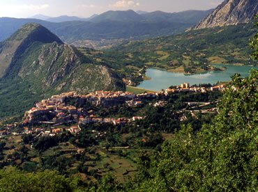 Sabato e domenica il mercatino di Santo Stefano a Castel San Vincenzo