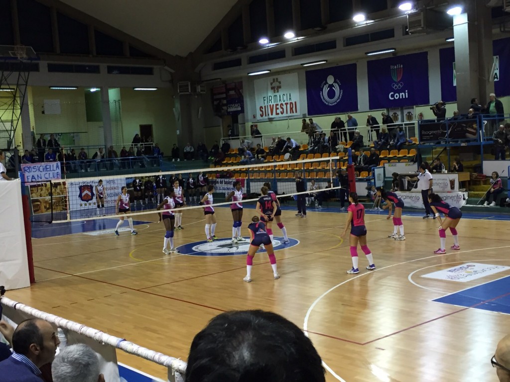 Pallavolo serie B1 femminile, trasferta partenopea per l’Europea 92