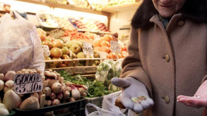 Aumentano i poveri, l’appello dei frati cappuccini