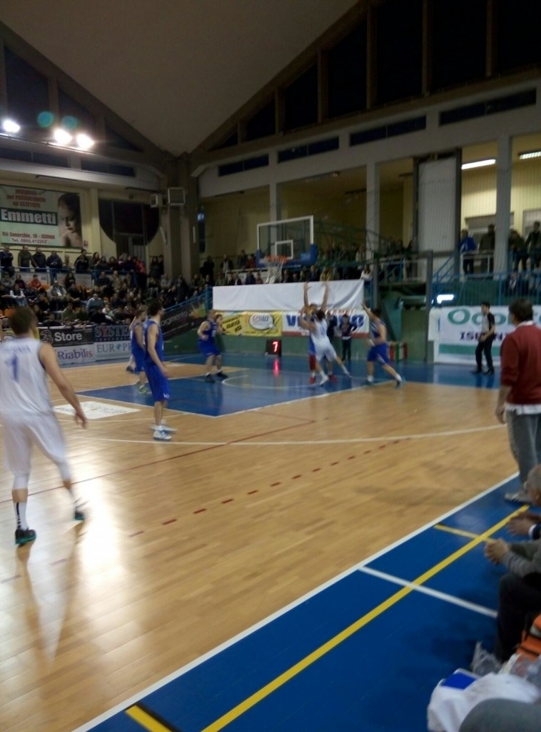 Pallacanestro serie B, Il Globo a Fondi