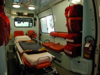 Migranti visitati nelle ambulanze, l’allarme del 118: pericoli per i pazienti