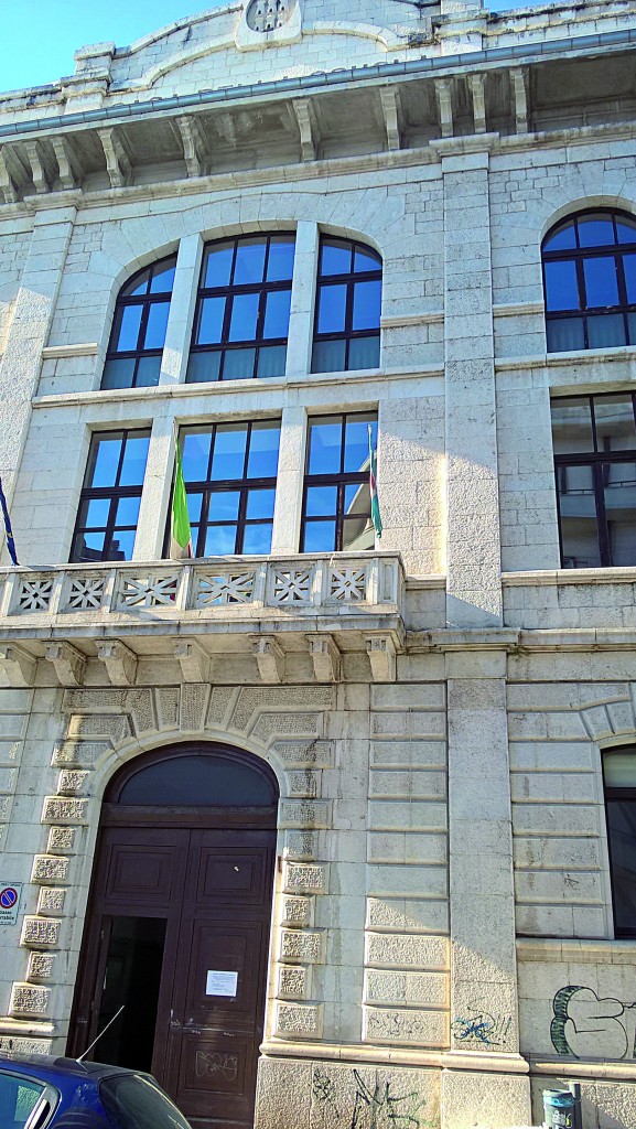 “Le 16 classi della Scarano a lezione alla Enrico D’Ovidio”