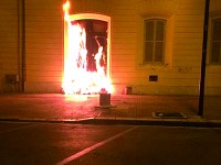 Giovane fermato dai carabinieri di Campobasso, è sospettato di aver incendiato il portone del Mario Pagano