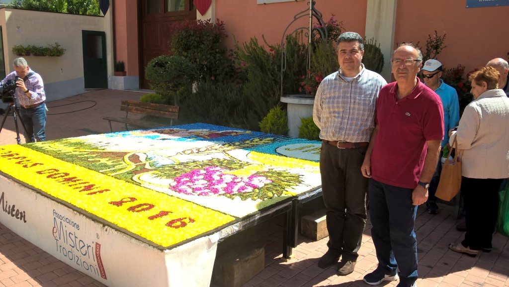 I colori e il profumo dell’Infiorata, da Bolsena l’omaggio a Campobasso