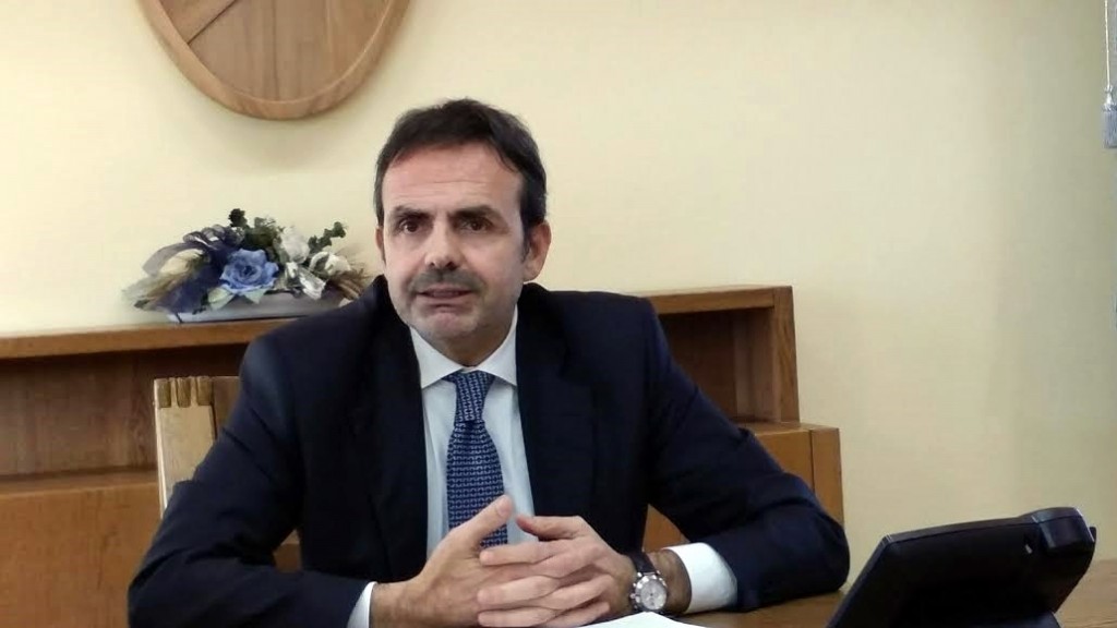 Affitti per uffici regionali, Frattura risponde ai grillini: «Con noi un taglio del 75%»