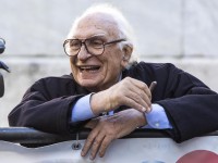 Foto Roberto Monaldo / LaPresse
07-02-2014 Roma
Politica
P..zza Montecitorio - Manifestazione dei Radicali Italiani su giustizia e carcere
Nella foto Marco Pannella
Photo Roberto Monaldo / LaPresse
07-02-2014 Rome (Italy)
Demonstration by the Italian Radicals on justice and prison
In the photo Marco Pannella