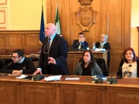 Maggioranza in conclave a Palazzo San Giorgio, non c’è l’ok a Battista