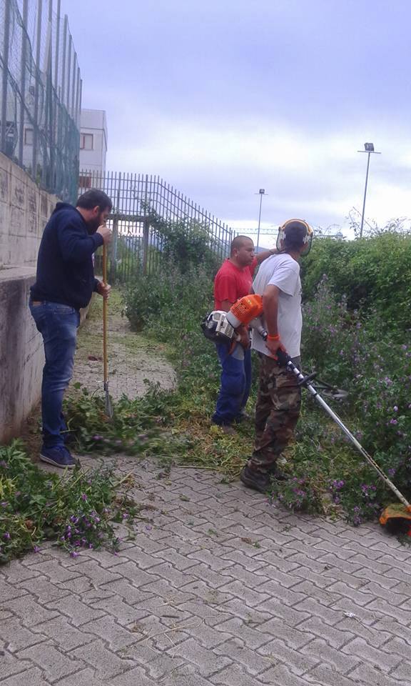 Degrado e famiglie con lo sfratto, via Montegrappa prova a reagire