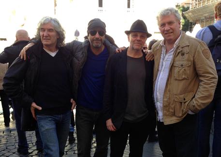 L'arrivo a Roma dei 'Dire Straits Legacy' in vista della conferenza stampa all'Hard Rock CafÃ¨, 15 novembre 2015. ANSA/UFFICIO STAMPA ++ NO SALES, EDITORIAL USE ONLY ++