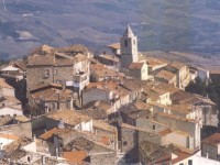 Castelbottaccio mette in luce l’universo rosa