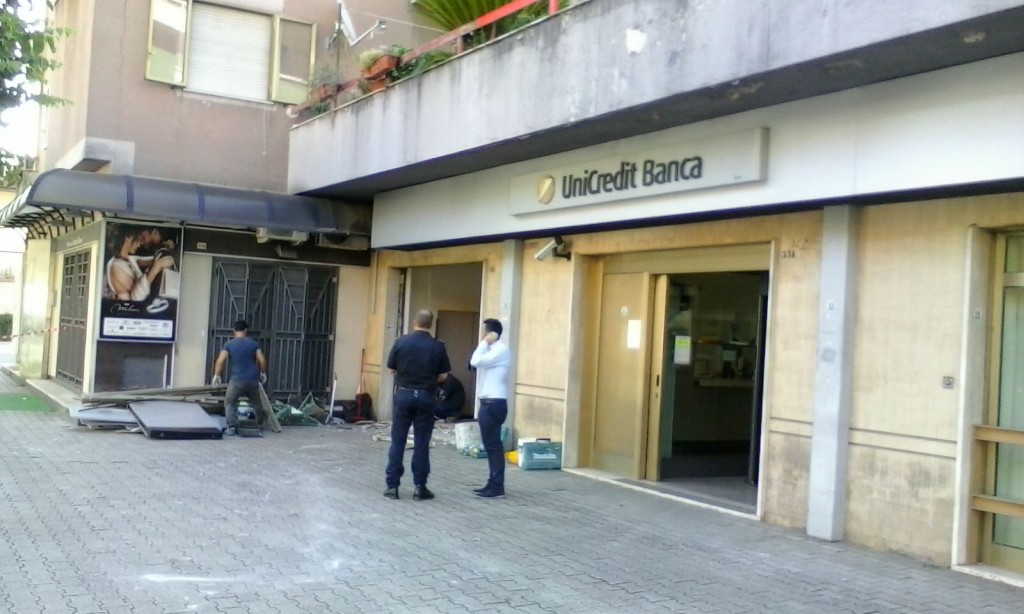 Venafro, asportato il bancomat dell’Unicredit