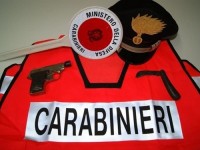 Minaccia l’amico con una finta pistola, arrestato un 30enne