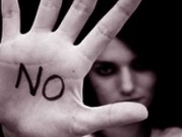 Dodici sfumature d’amore, ‘scatti impegnati’ per dire no alla violenza di genere