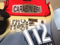Studente in vacanza con la droga, scattala denuncia dei carabinieri