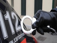 I carabinieri arrestano un minorenne alla guida di un’auto rubata