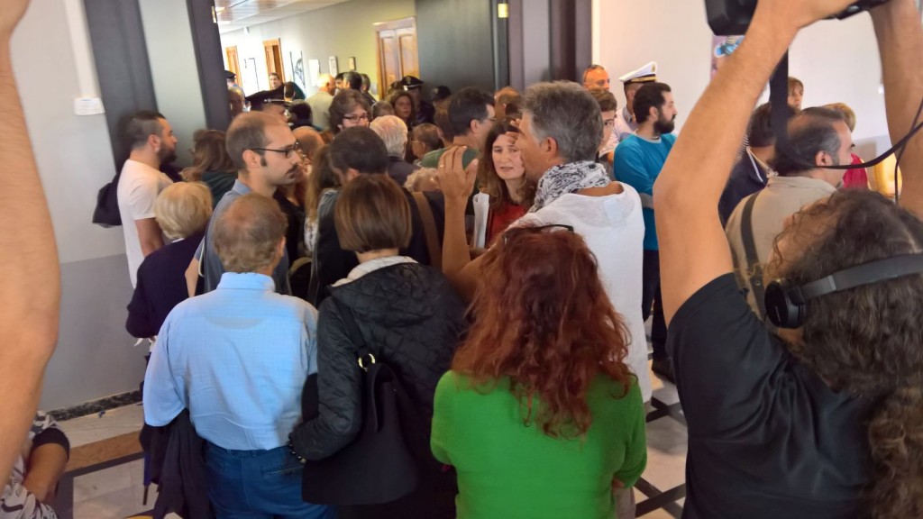 Tunnel, bocciati i referendum. Tensione in consiglio