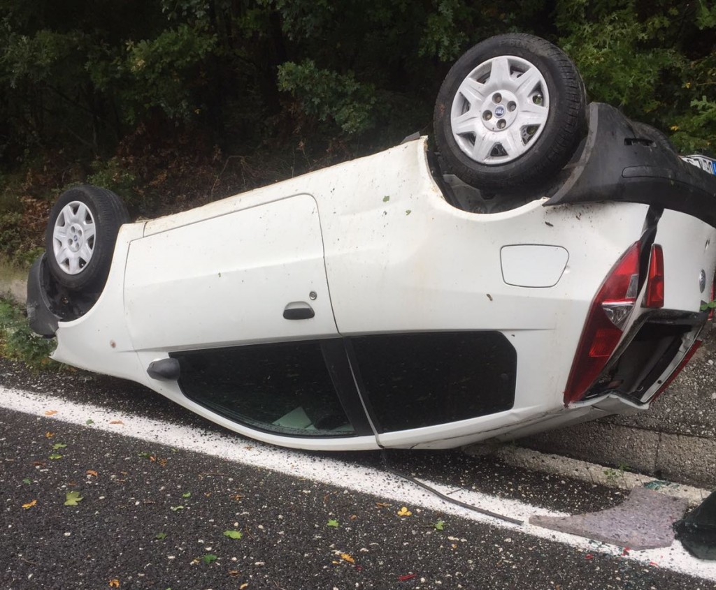Castelpetroso, doppio incidente: coinvolta anche una Panda dei Carabinieri
