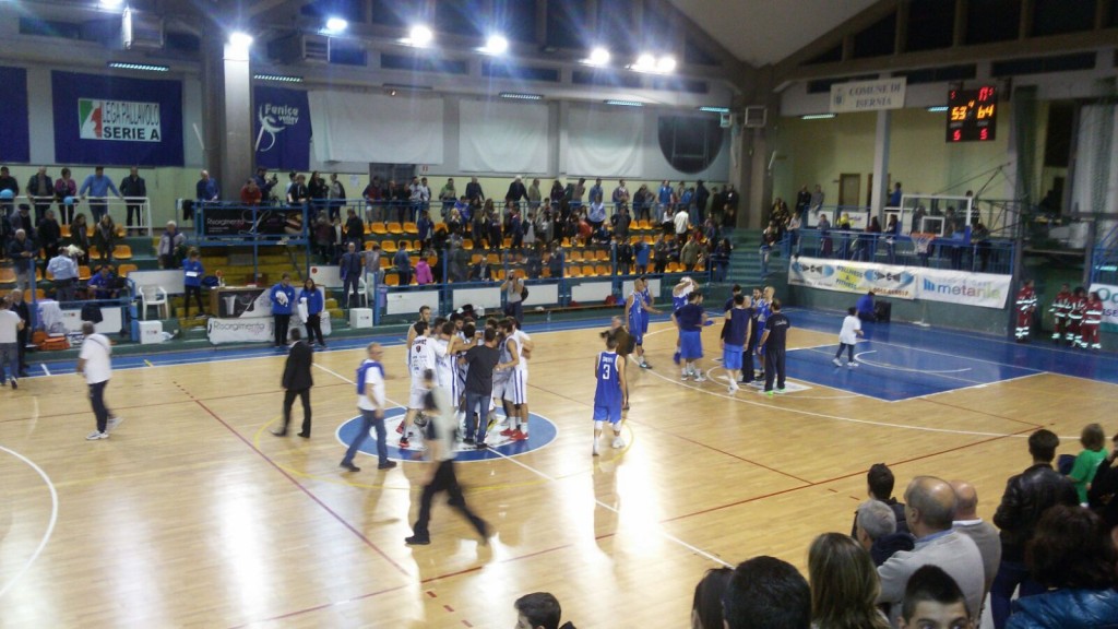 Pallacanestro serie B, il derby è di Isernia