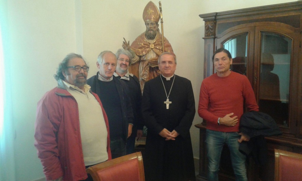 La solidarietà del vescovo Cibotti ai cantonieri della Provincia: sarà con loro al presidio