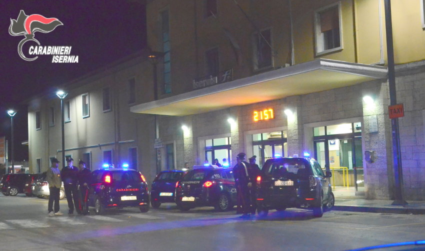 Droga, nella rete dei carabinieri due pusher