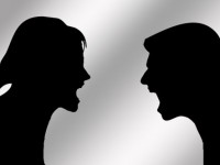 Eredità contesa, zio aggredisce e manda in ospedale il nipote