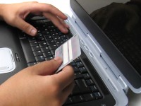 Truffe su internet, denunciate otto persone