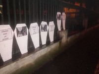 Sicurezza a scuola, finte bare di studenti davanti agli istituti di Isernia