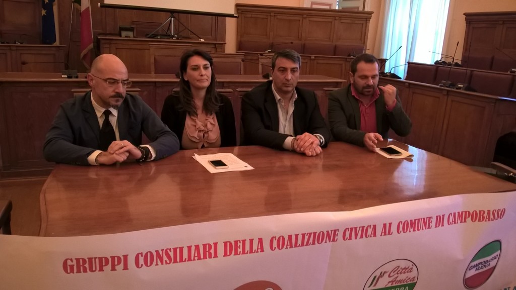 Campobasso, 70mila euro in più per la giunta a 9: i civici preparano la sfiducia a Battista