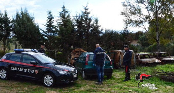 Costruzioni abusive nella discarica già sequestrata, 50enne di nuovo nei guai