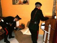 Squillo sudamericane in un appartamento di Pozzilli, denunciati in due