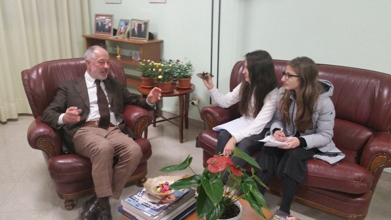 Le giornaliste in erba della D’Ovidio incontrano il questore