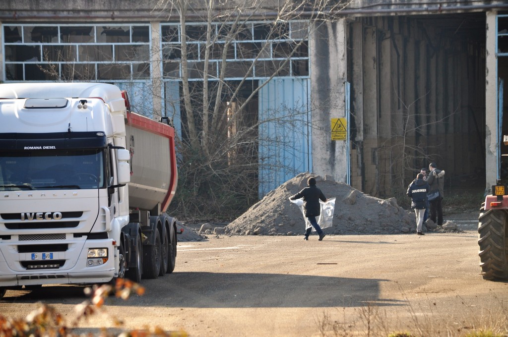 Camion fermati con ceneri sospette, sconcerto e rabbia a Venafro
