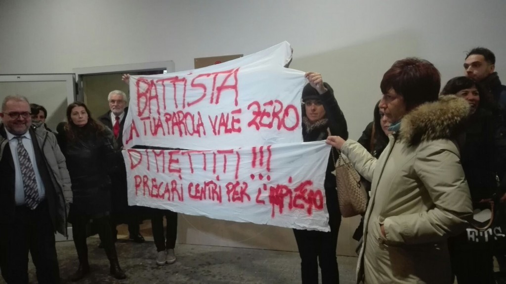 Niente arretrati né speranze per il futuro: Natale nero per i lavoratori dei Centri per l’impiego