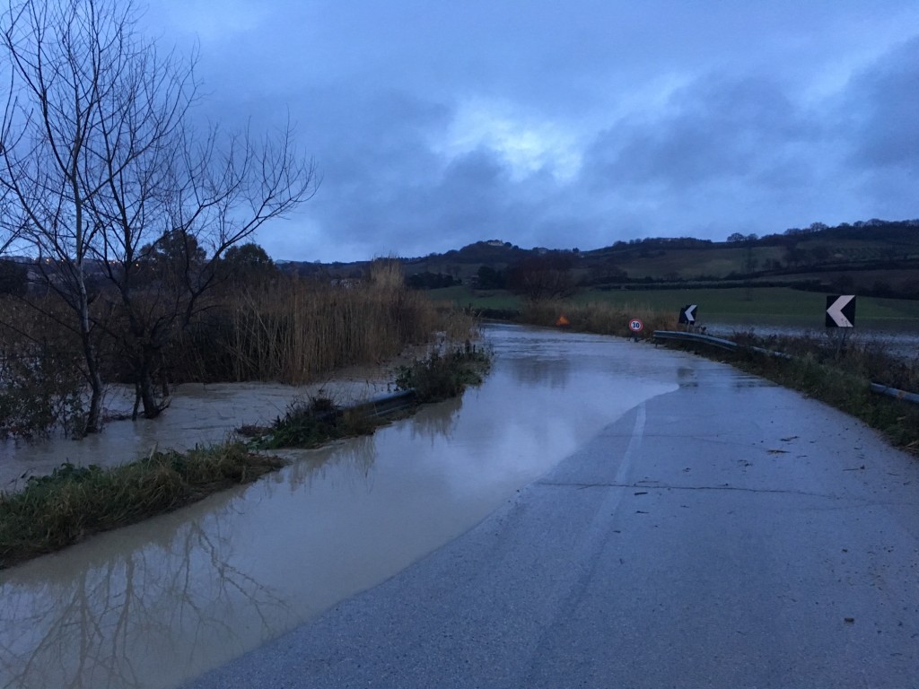 Termoli, chiusa la strada di collegamento con Petacciato all’altezza del Sinarca